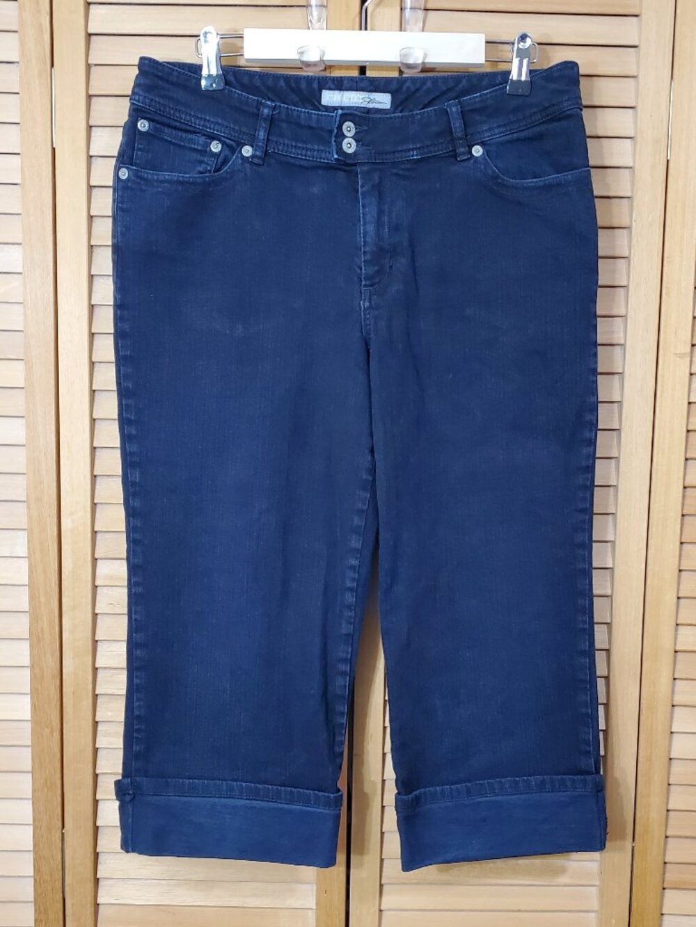 Chico's Platinum Athena M Cuffed Crop Jeans Dark Wash Size 2 (12)